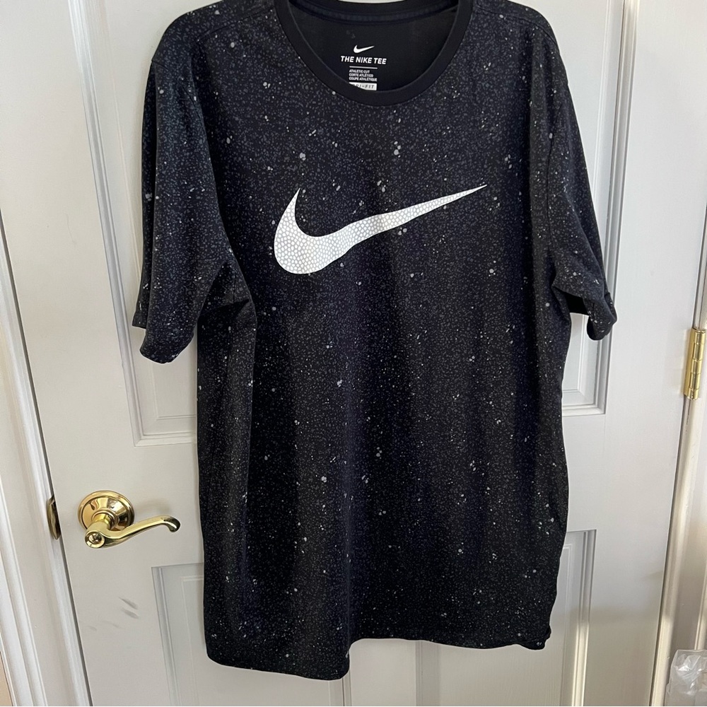 Mens NIKE Athletic Cut Dri-Fit Tee Grey Black White Size XLT Tall